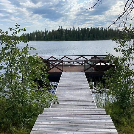 بيت للعطل Wilderness Moekki Tikka