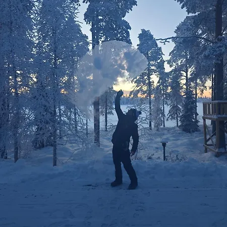 بيت للعطل Wilderness Moekki Tikka